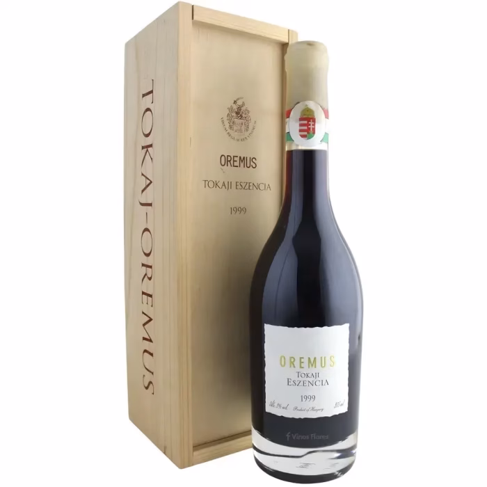 Vino Tokaji Oremus Eszencia 1999 con estuche de madera para regalo de Bodegas Tokaj-Oremus
